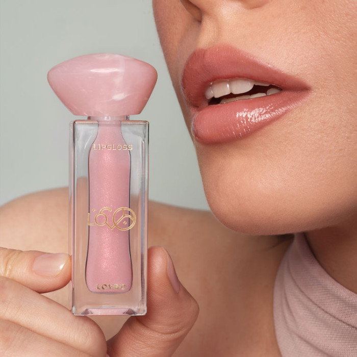 Блеск для губ LOVRO Bloomlight с эффектом визуального увеличения губ, 02 Quartz Kiss, 5,5 г